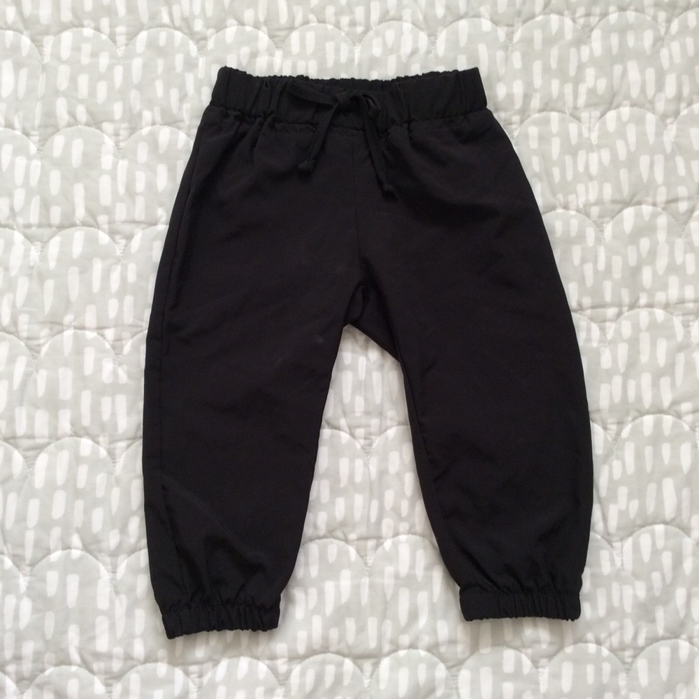 $2 BUNDLED ~ Girls RAYON basic black pants 24m-2T